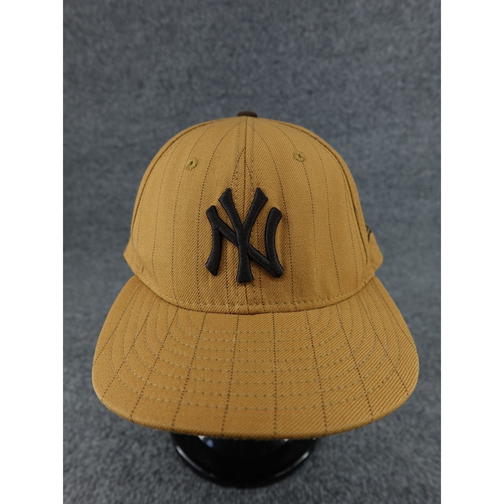 New Era 59FIFTY Hat Mens 7 1/4 Yellow Pinstripe New York Yankees Fitted Cap